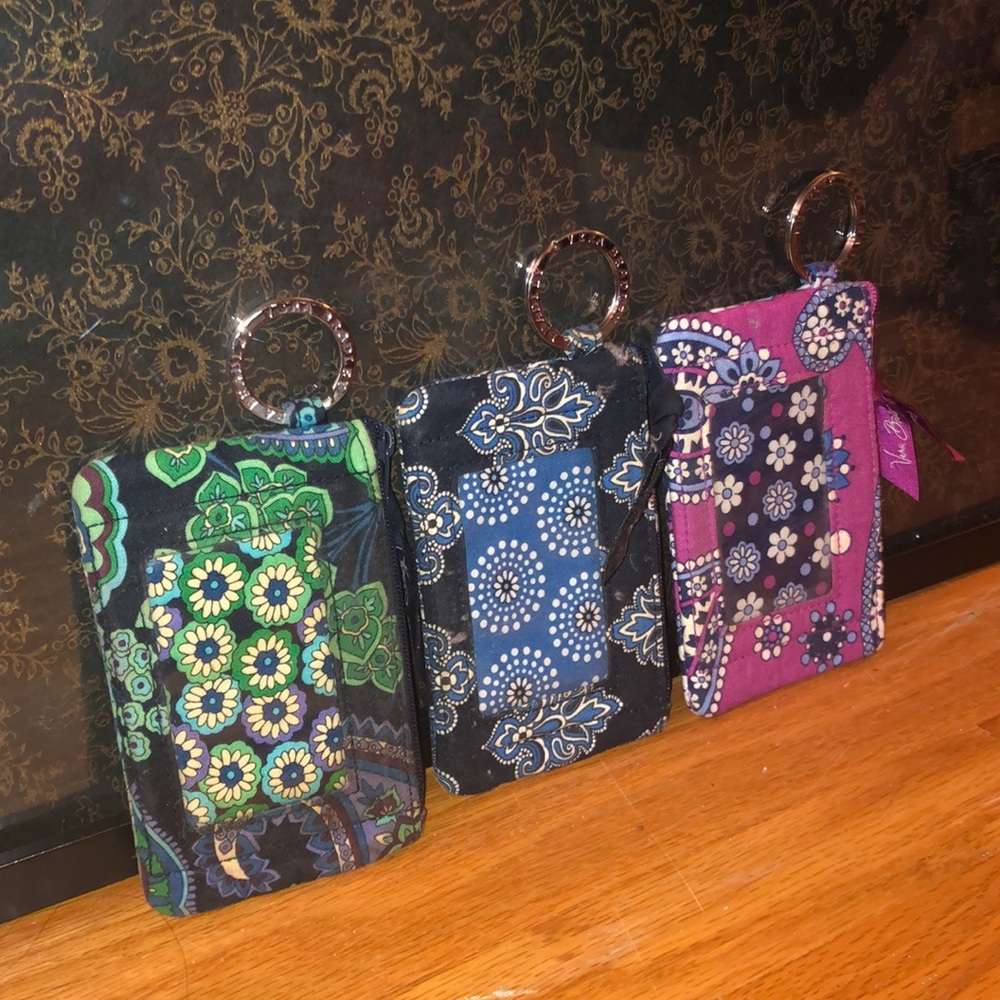 VERA BRADLY change purse
